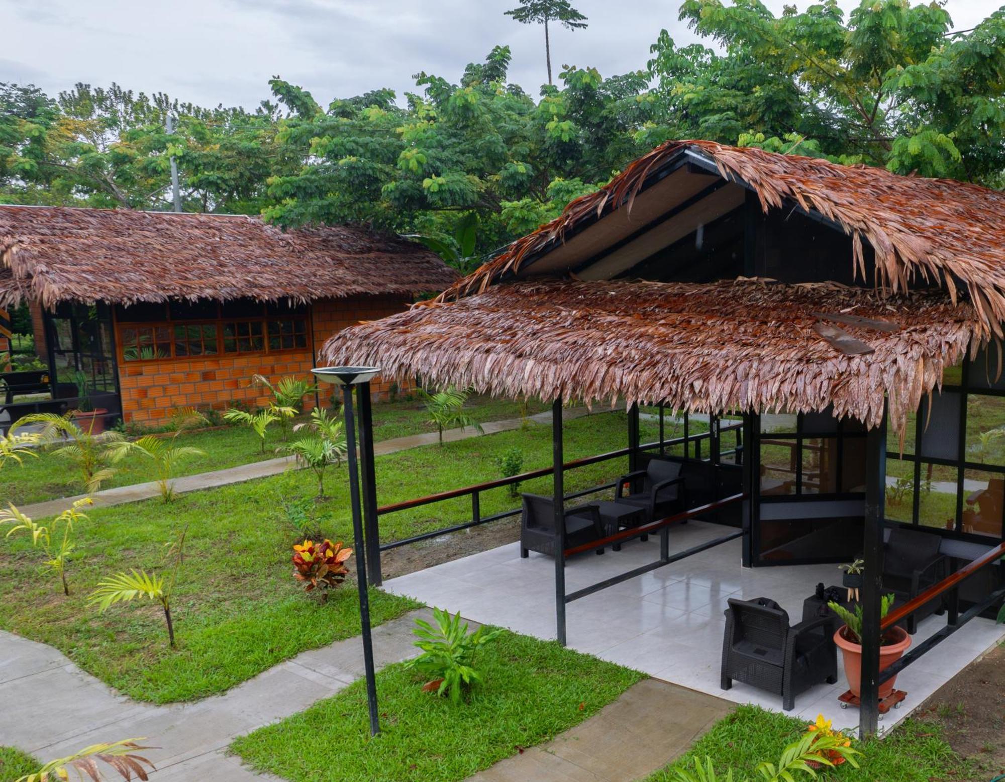 Hotel Boutique Villaliliana Leticia Exterior photo